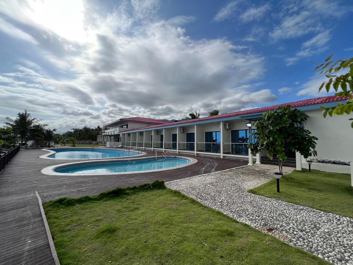 W Golf Resort Oslob Εξωτερικό φωτογραφία