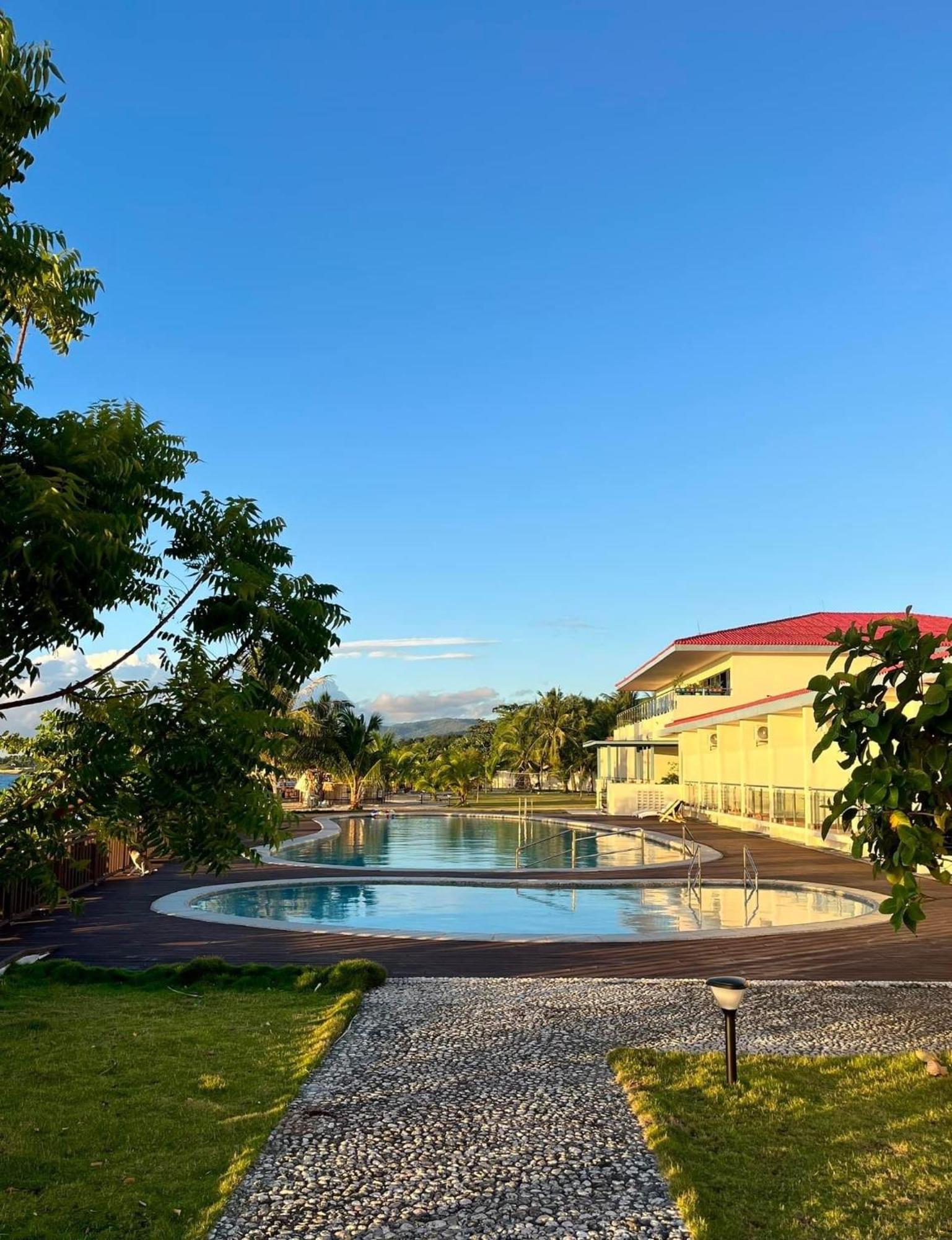 W Golf Resort Oslob Εξωτερικό φωτογραφία