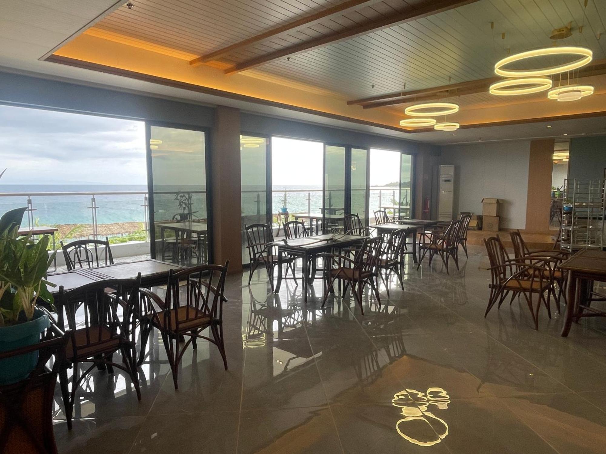 W Golf Resort Oslob Εξωτερικό φωτογραφία