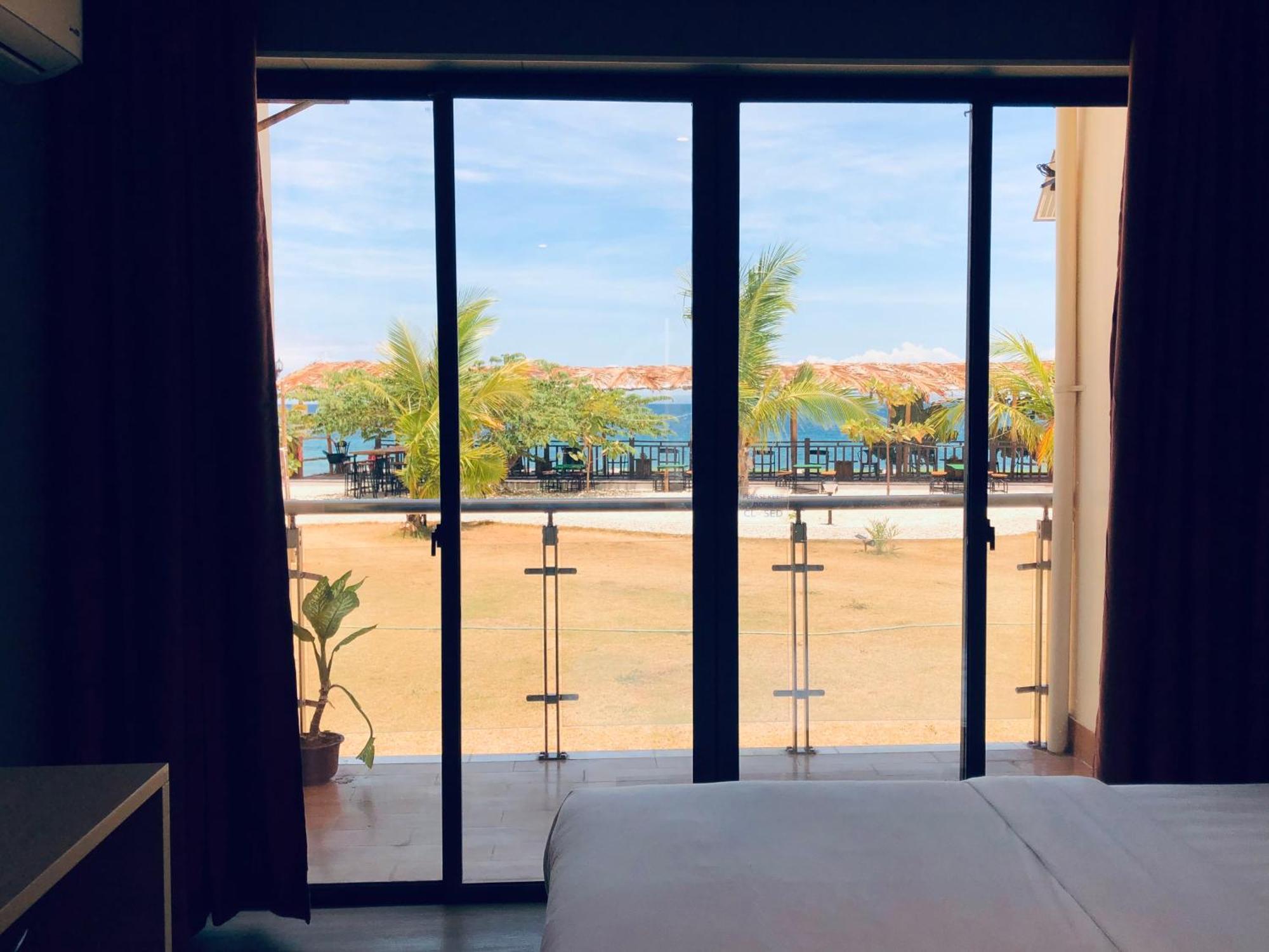W Golf Resort Oslob Εξωτερικό φωτογραφία