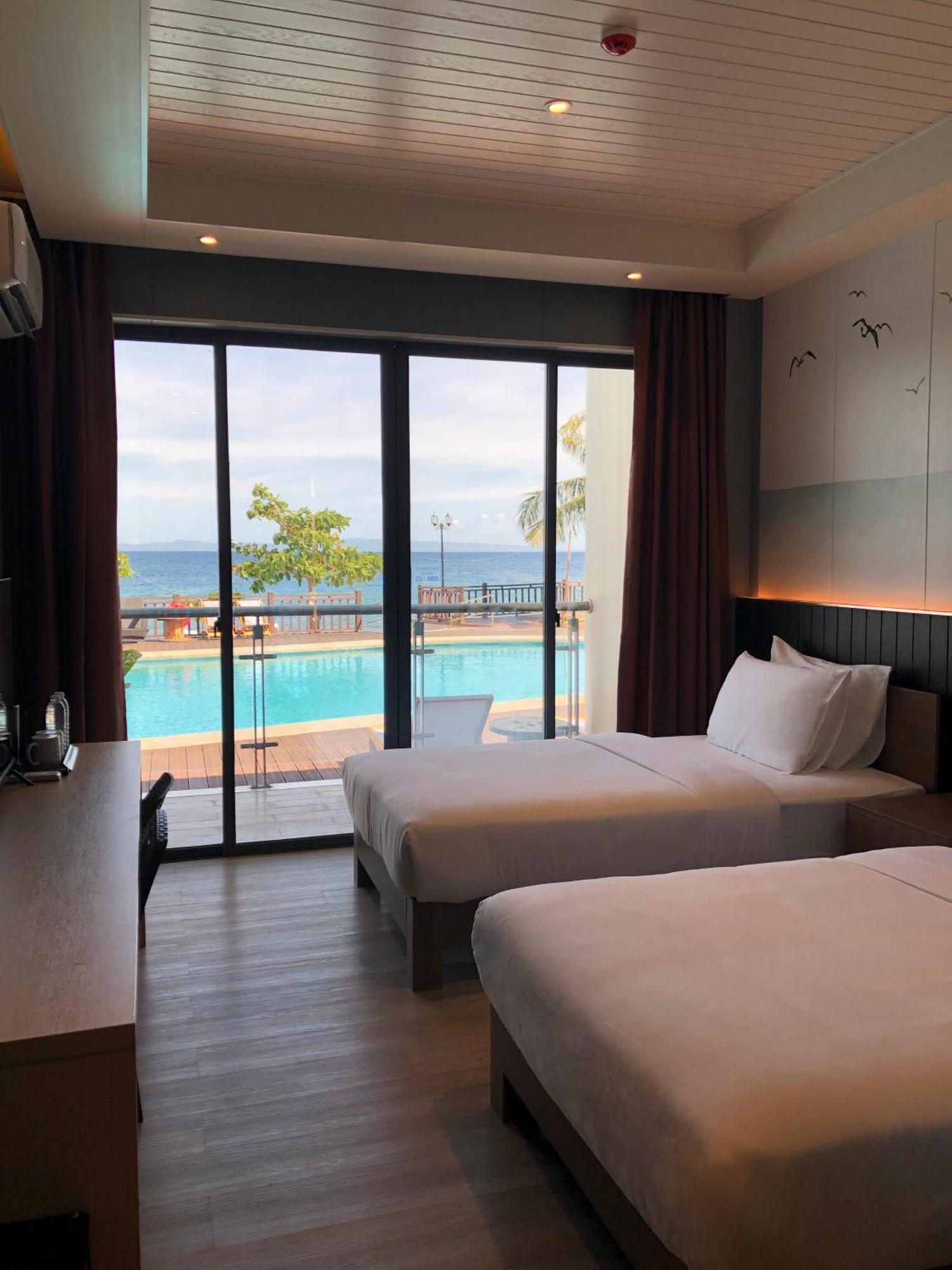 W Golf Resort Oslob Εξωτερικό φωτογραφία
