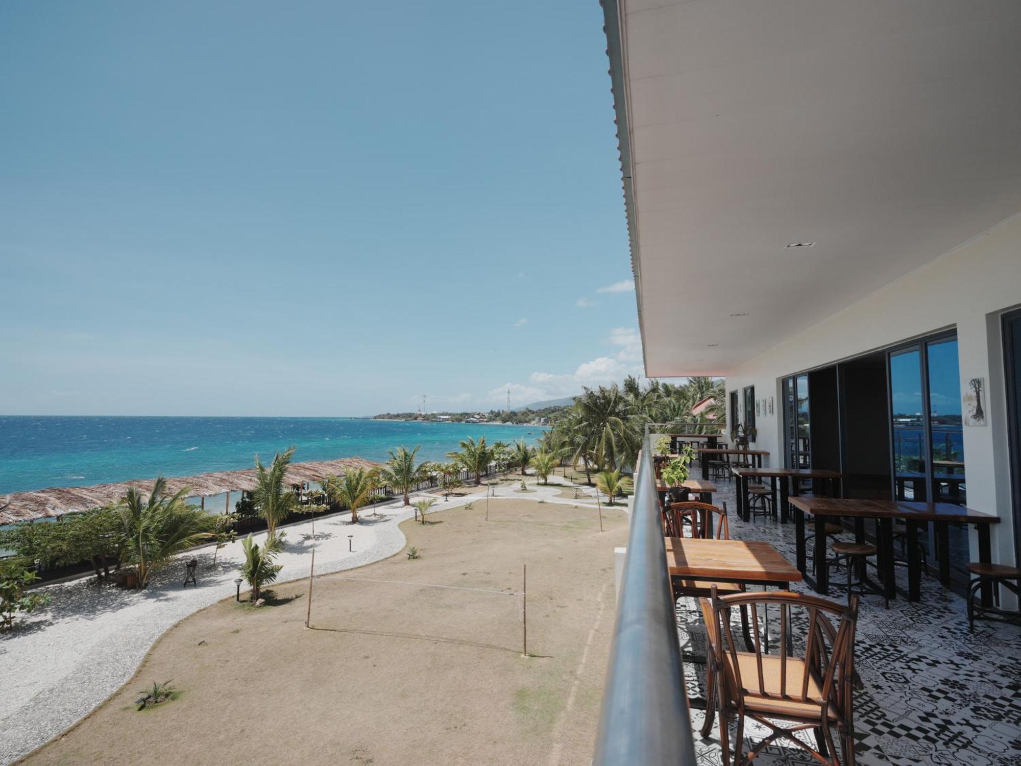W Golf Resort Oslob Εξωτερικό φωτογραφία