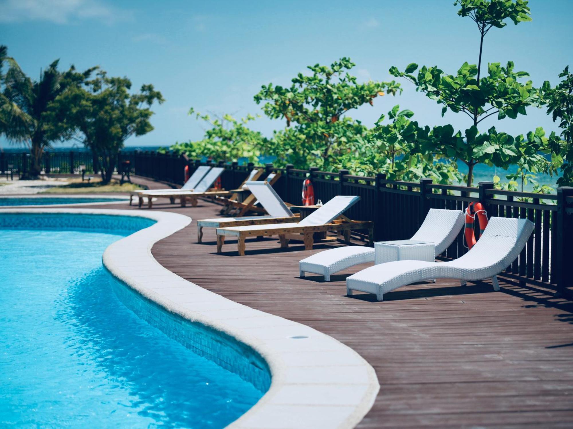 W Golf Resort Oslob Εξωτερικό φωτογραφία